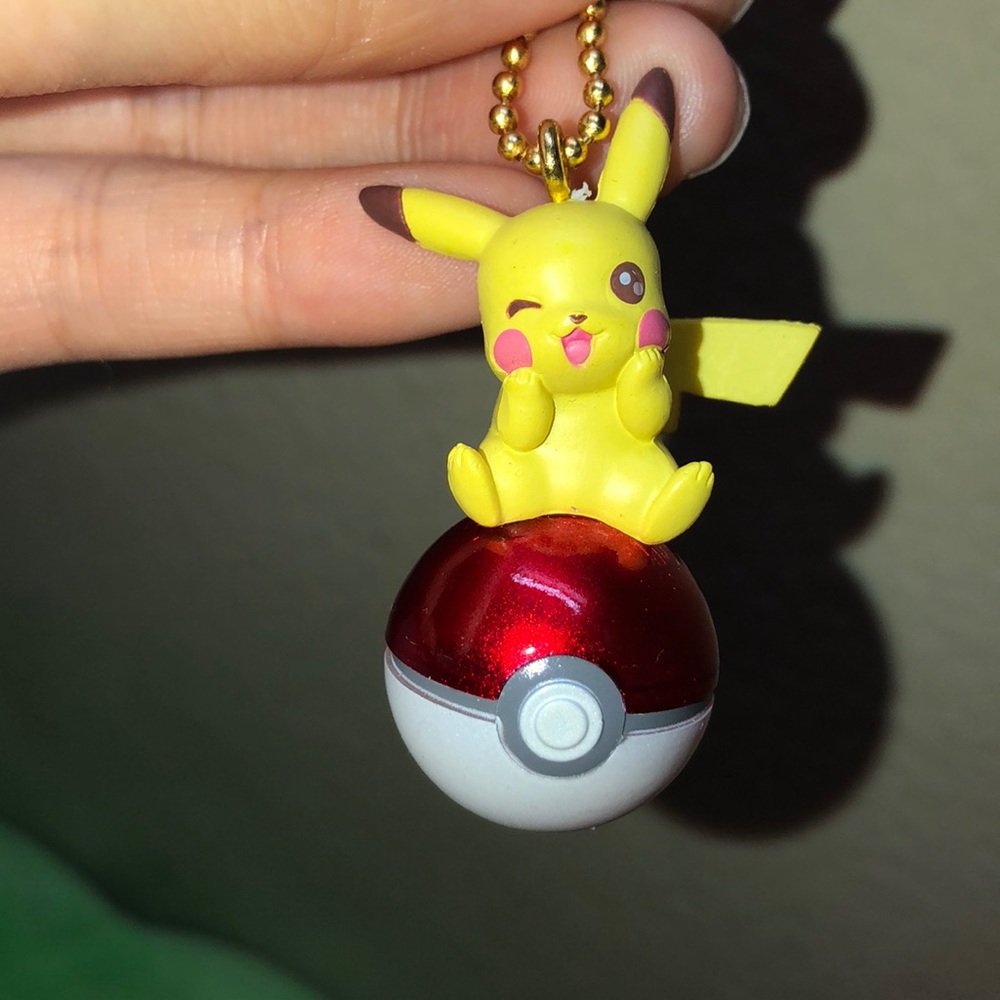 Pikachu Keychain - Picture 2 of 4
